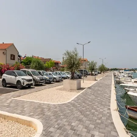 Luma - House By The Sea * Sukošan