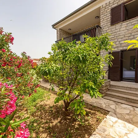 Luma - House By The Sea 别墅 Sukošan
