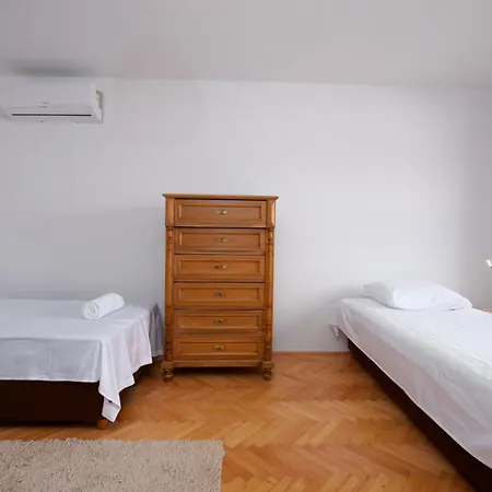 Luma - House By The Sea Sukošan