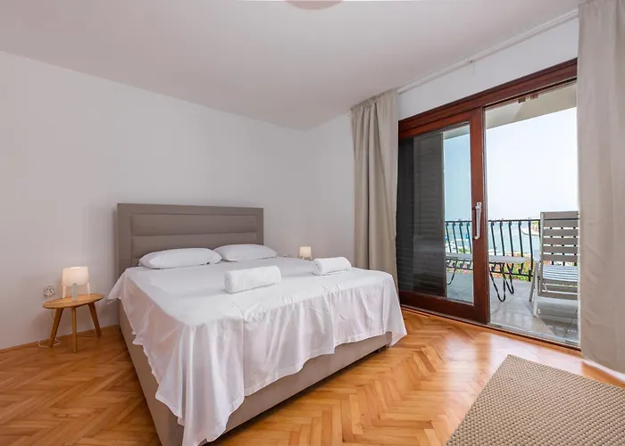 Villa Luma - House By The Sea