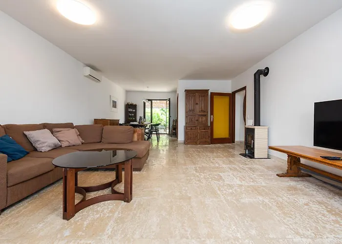 Luma - House By The Sea Villa
