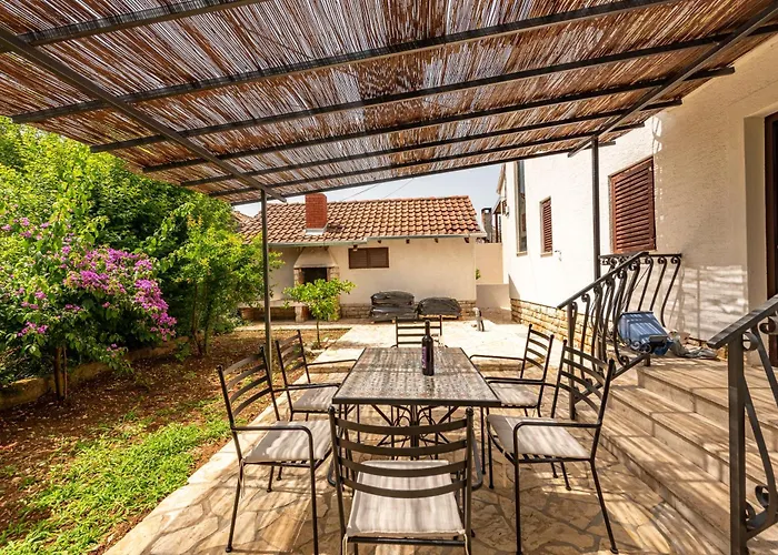 Luma - House By The Sea Villa Sukošan